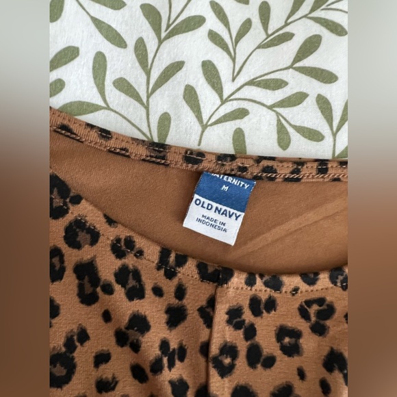 Old Navy Maternity Long-Sleeve Twist-Front Bodycon Dress - cheetah/medium - Picture 3 of 5